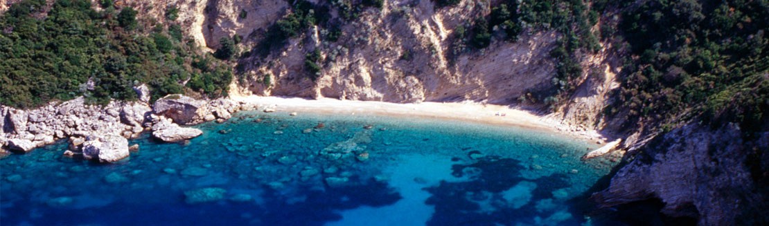 Rent a boat and visit all the beaches that can be accessed by boat.